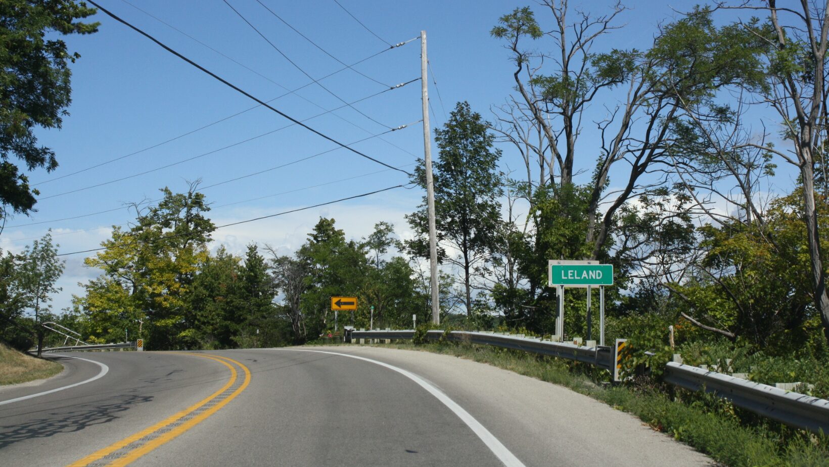 ake a scenic drive on M-22 and explore Northern Michigan’s stunning beaches, charming towns, hiking trails, and wineries.